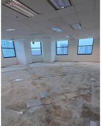 Valley Point (D10), Office #585396161